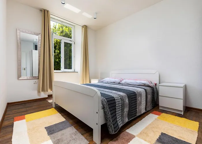 Apartments Smaila 1729
